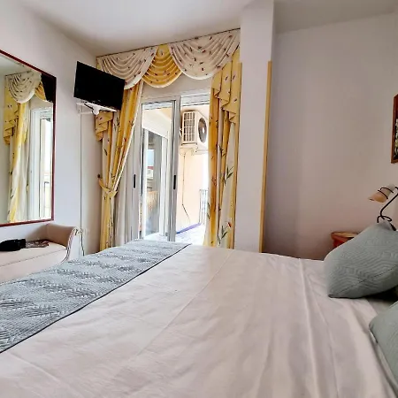 With Sea Views Apartment *